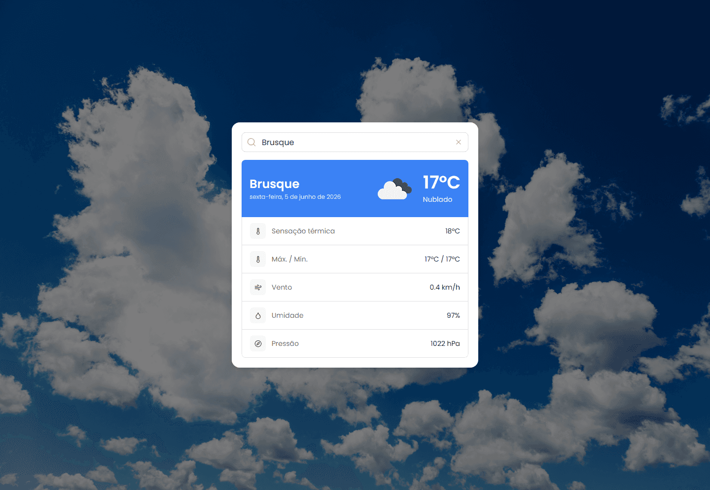 Screenshot da aplicação Open Weather mostrando o clima atual para uma cidade